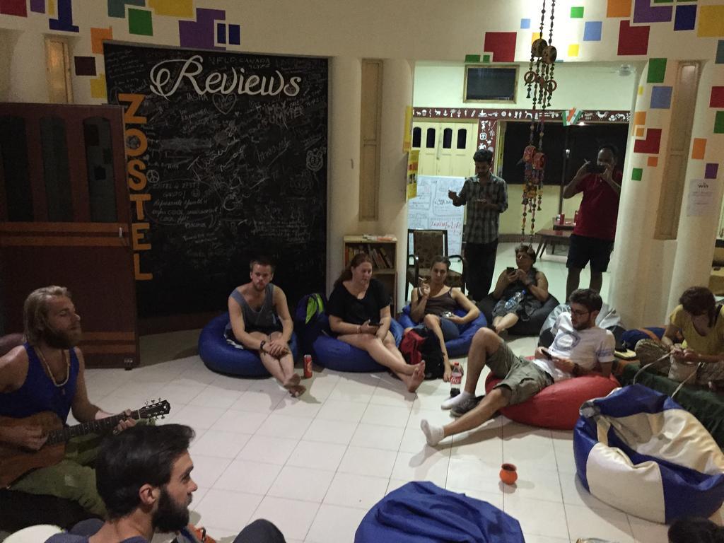 Zostel Varanasi Hostel Bagian luar foto